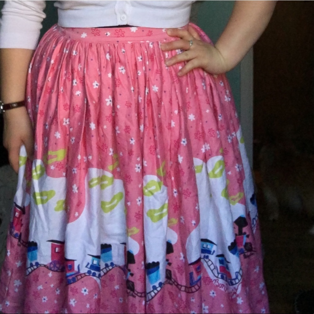 XL Mary Blair Skirt in Pink Train Print